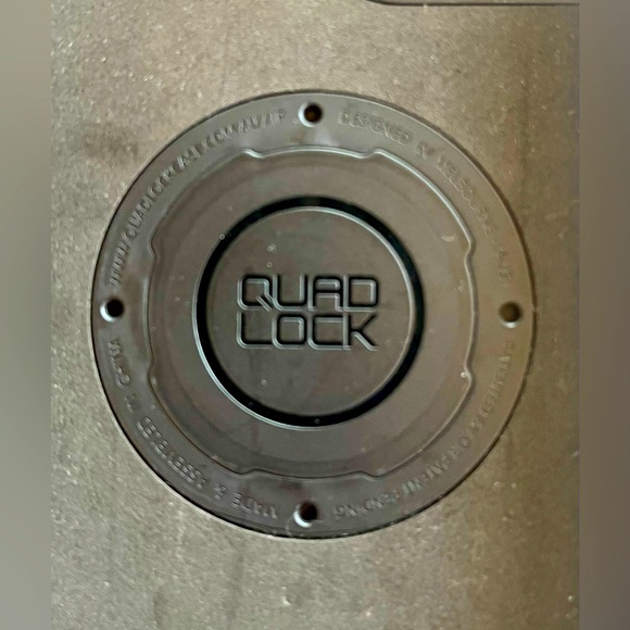 QUAD Lock Case IPhone 12 Pro - Picture 2 of 3